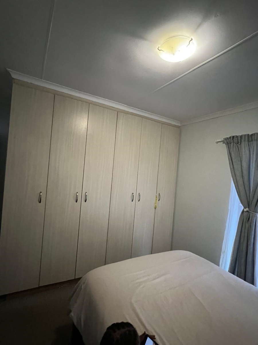 To Let 2 Bedroom Property for Rent in Dormehls Drift Western Cape